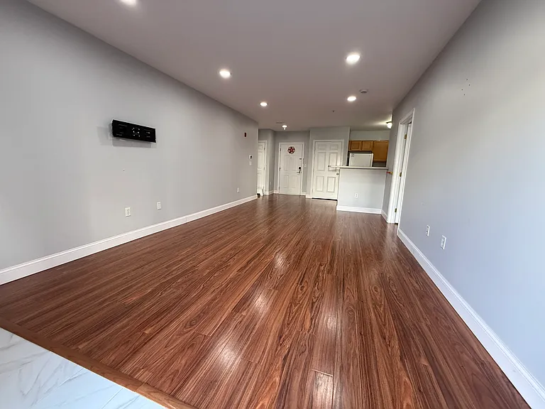 140 Railroad Ave #UB102 — Photo 8