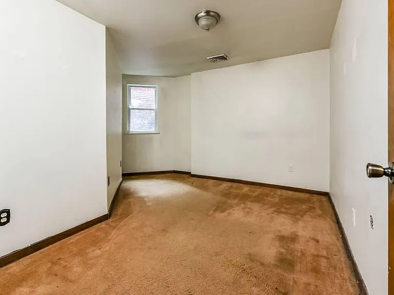 4519 Liberty Ave #2 — Photo 2