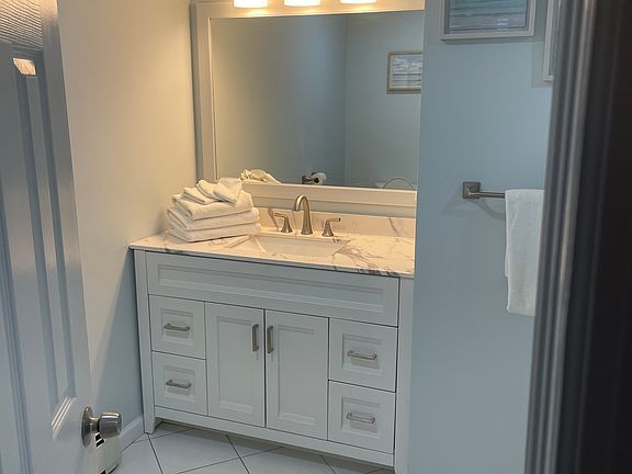 5th image of 3416 Maritime Dr