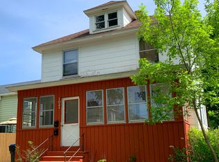 1021 N 4th St, Mankato, MN 56001