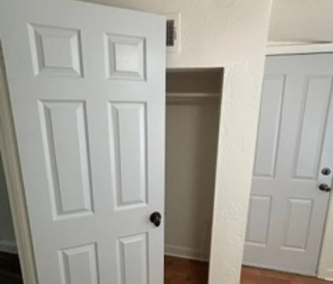 502 E Cody Dr — Photo 25
