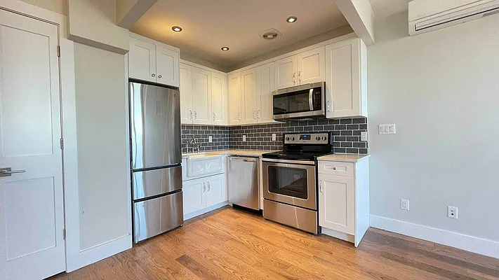 Rented by Doorway NYC, LLC | media 29