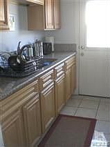 3rd image of 915 Maplewood Way
