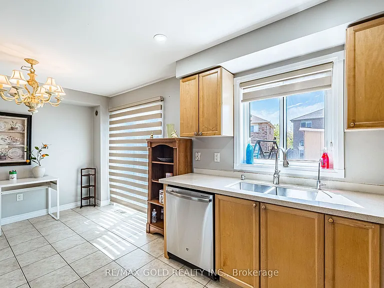 7 Roadmaster Ln — Photo 15