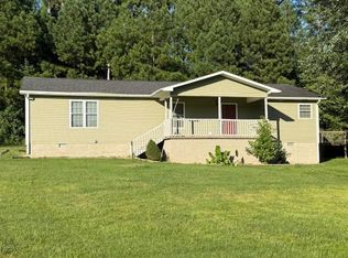 33 Uzzle Ln, Earlington, KY 42410