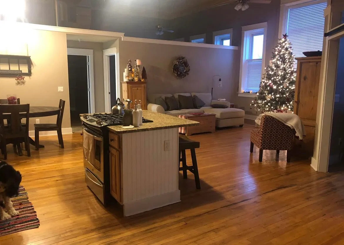 2 bed, $1,594 — Photo 4