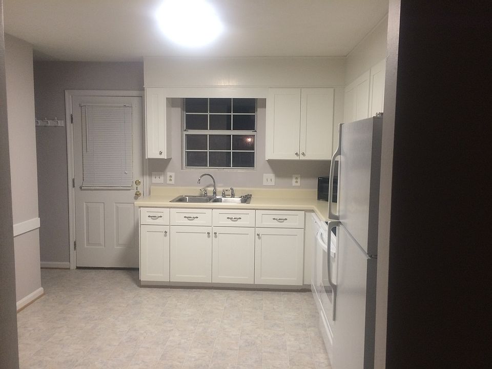 1st image of 4605 Lee Ave #A