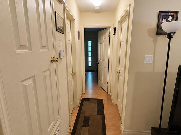 5th image of 13438 Locust Hill Dr