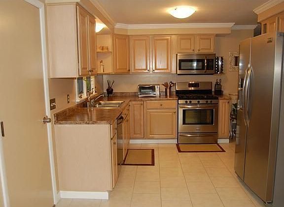 2nd image of 12 Morningstar Dr