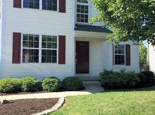 1393 Meadowood Dr, Amelia, OH 45102