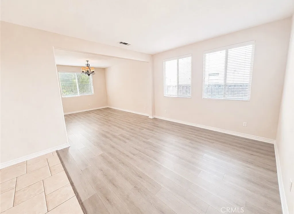 4 bed, 2824 sqft, $3,850 — Photo 4
