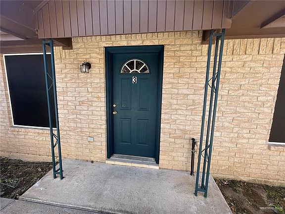 4th image of 1914 Bahamas Dr APT 3