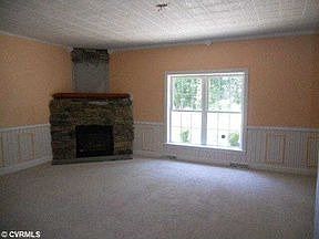 3rd image of 10112 Fredericksburg Tpke