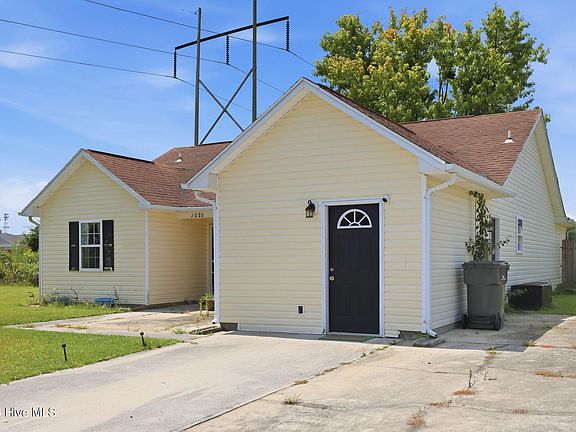 3rd image of 1020 Furia Drive