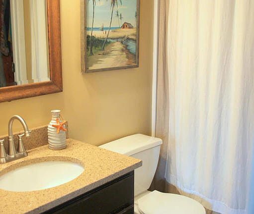 5th image of 7514 Melinda Ct SE
