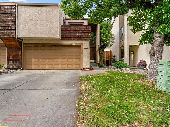 2nd image of 4792 Lago Vista Cir