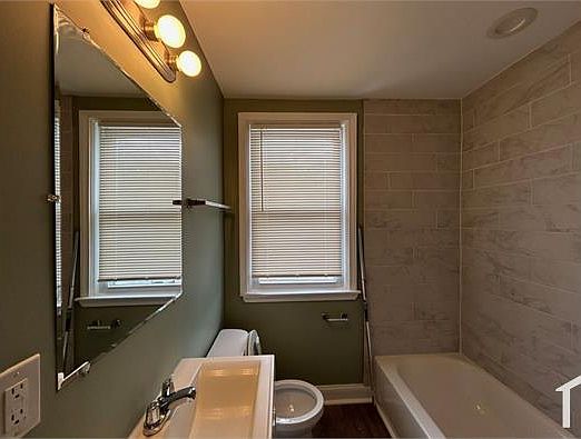 5th image of 829 Braeside Rd