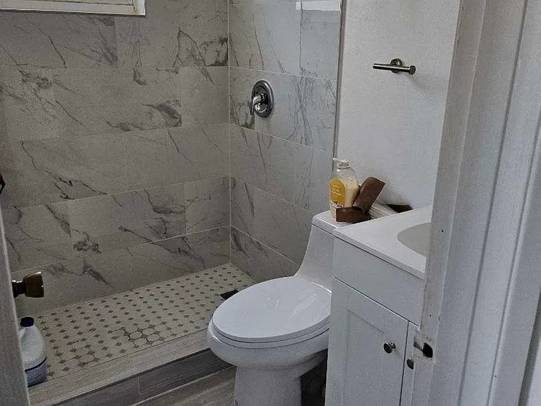105 S Ridgewood Ave — Photo 7