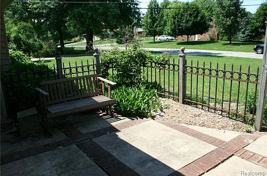 3rd image of 48145 Cedarwood Dr
