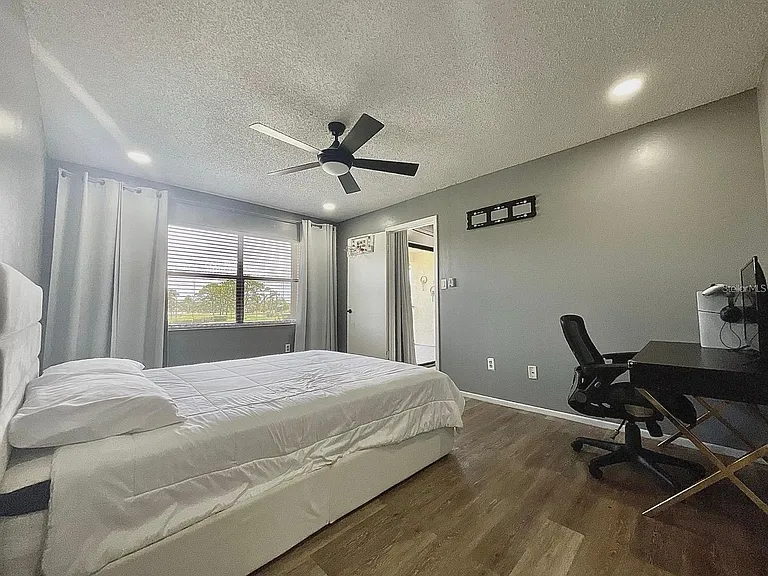 6062 Willowpointe Cir #203 — Photo 9
