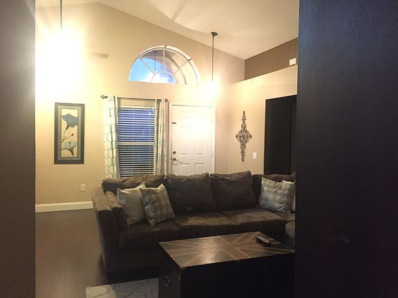 3rd image of 31036 Chatterly Dr