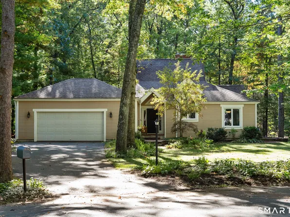 5 Beacon Heath, Farmington, CT 06032