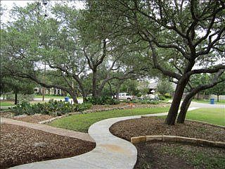 3rd image of 538 Hunters Creek Dr