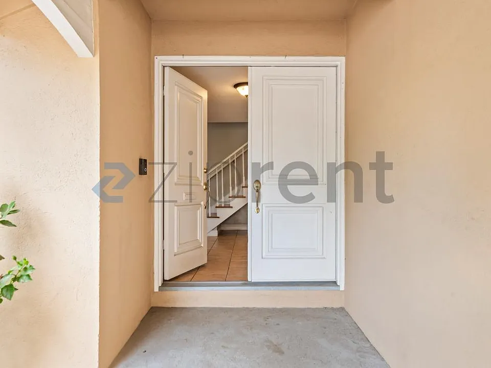 5710 Venado Ct