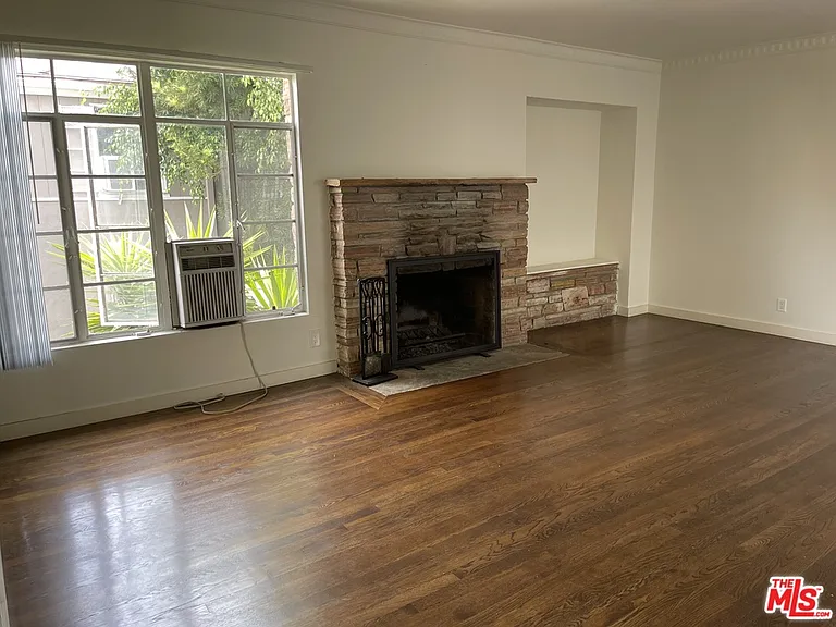 1839 S Beverly Glen Blvd #4 — Photo 14