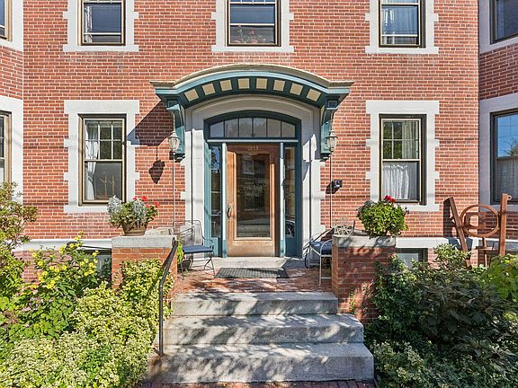 2nd image of 59 West Street #2W