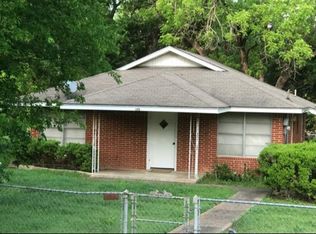 105 S Houston St, Lorena, TX 76655
