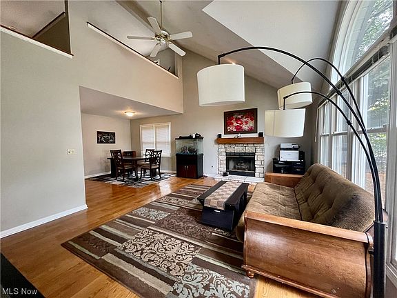 5th image of 1017 Galsworthy Dr