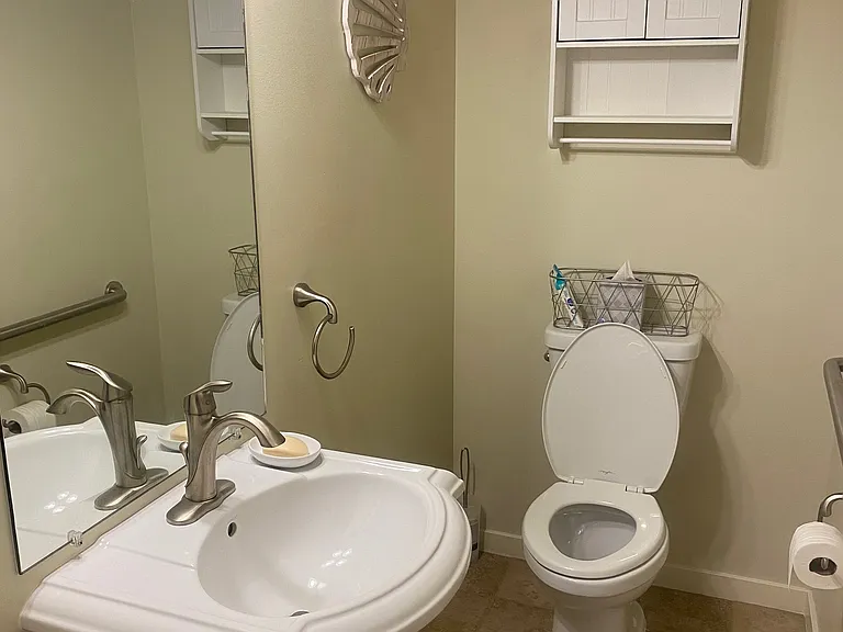 25 Jefferson Way #302 — Photo 9