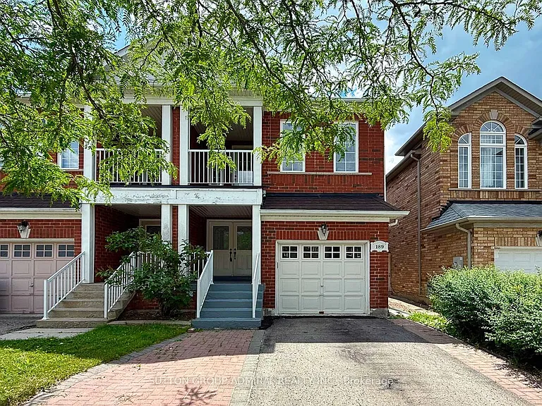 189 Warwick Cres #UPPER — Photo 2