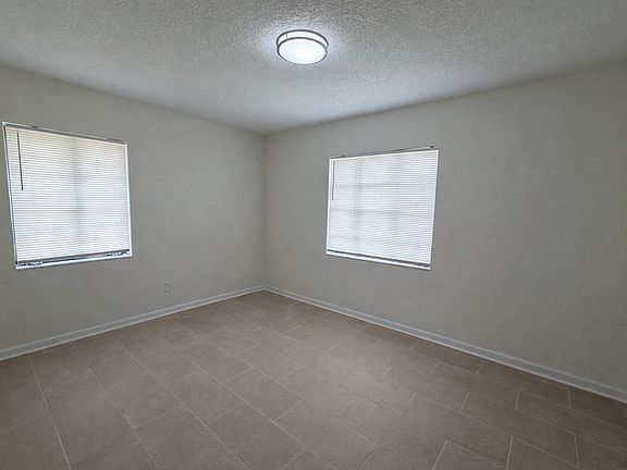 4th image of 3512 Broadway Ave