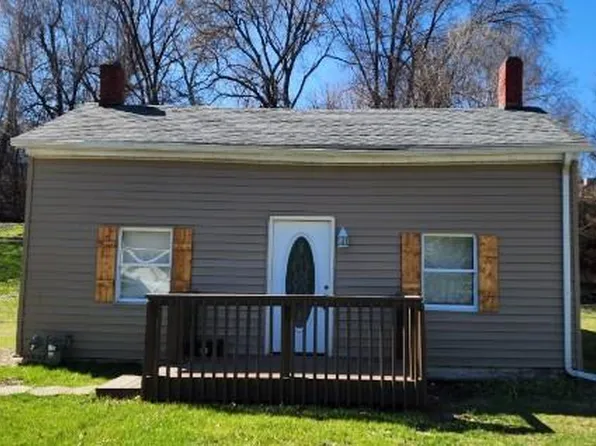 1121 Union St, Hannibal, MO 63401