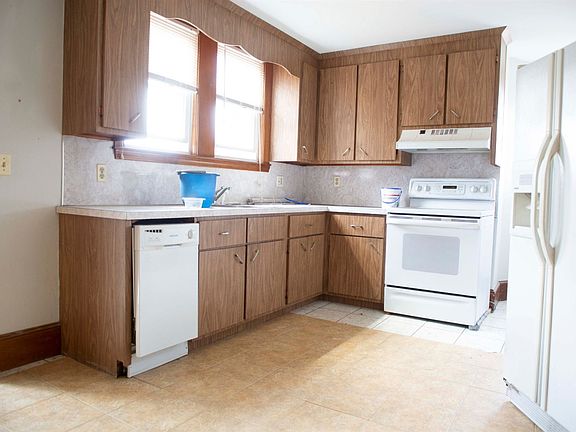 230 Washington St. #2 Boston - Brighton Shared Unit Photo 2