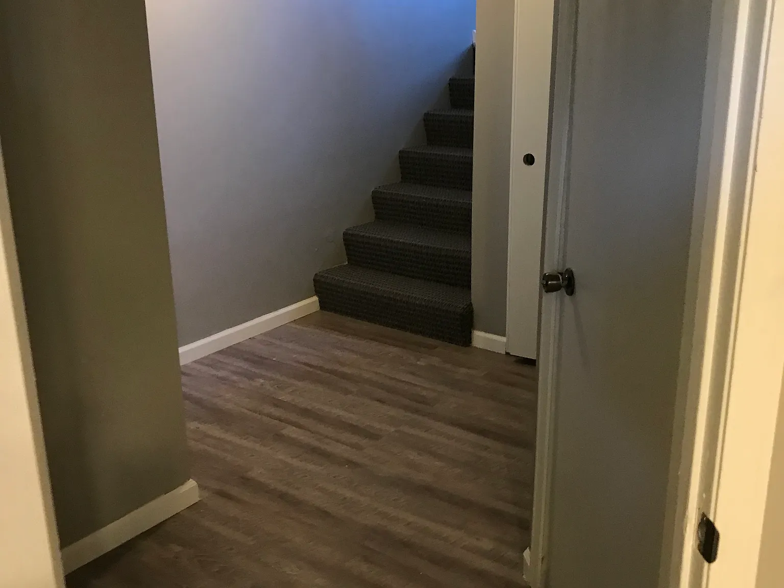 3 bed, 2200 sqft, $1,500 — Photo 3