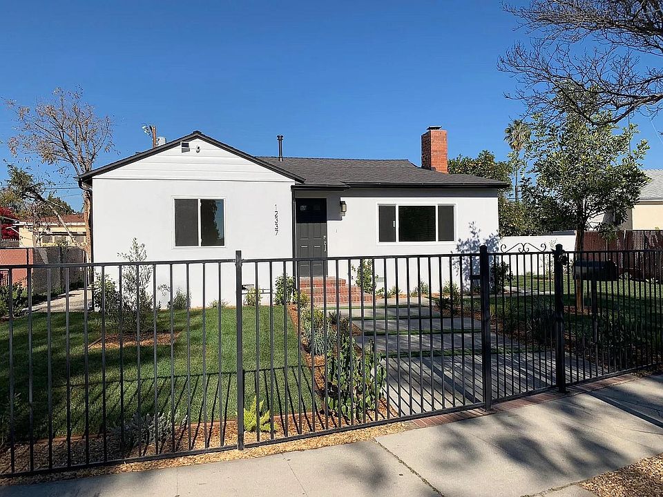 12337 Burton St North Hollywood CA 91605 Zillow