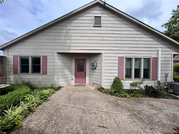 118 Spaulding Drive, Scottsburg, IN 47170