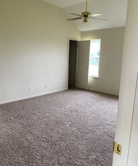 2106 Ruger Dr — Photo 2