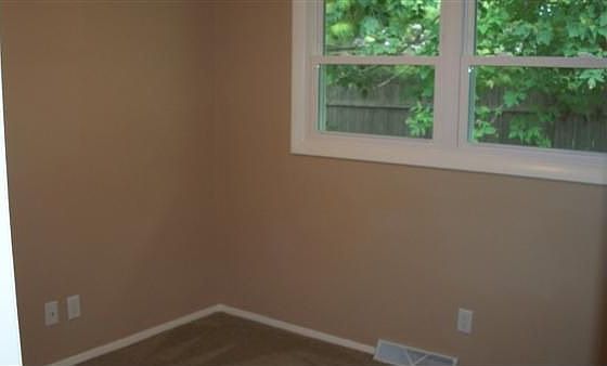 CENTER BEDROOM