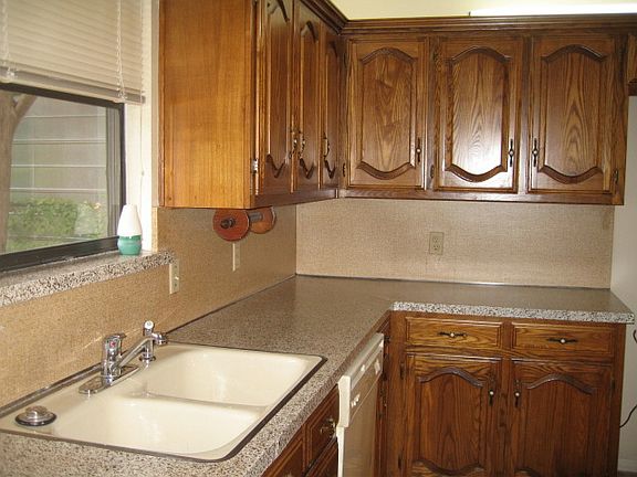 4th image of 839 Twilight Dr
