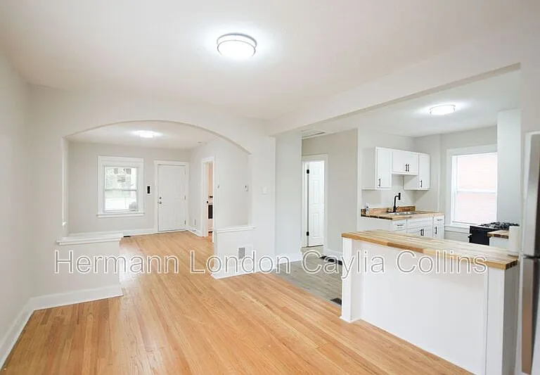 3424 Lucas And Hunt Rd — Photo 6