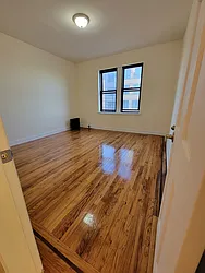 Rented by Metro Park Realty Inc