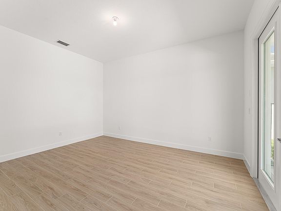 5th image of 10601 SW Larocca Way