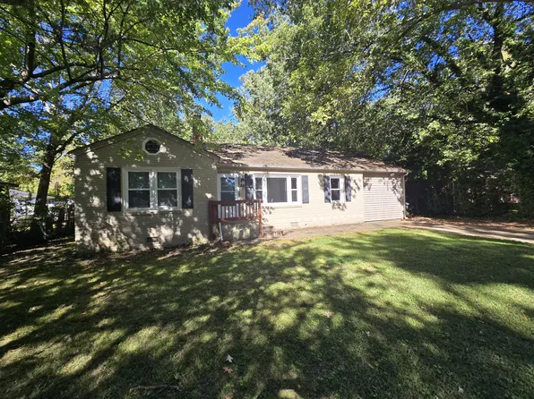 20 Greenwood Rd, Newport News, VA 23601