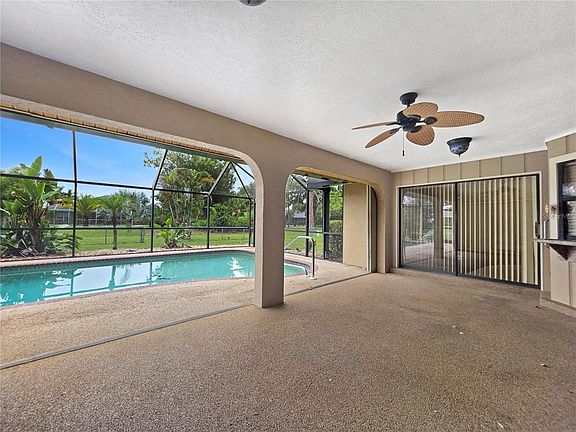 5th image of 26085 CONCEPCION DRIVE