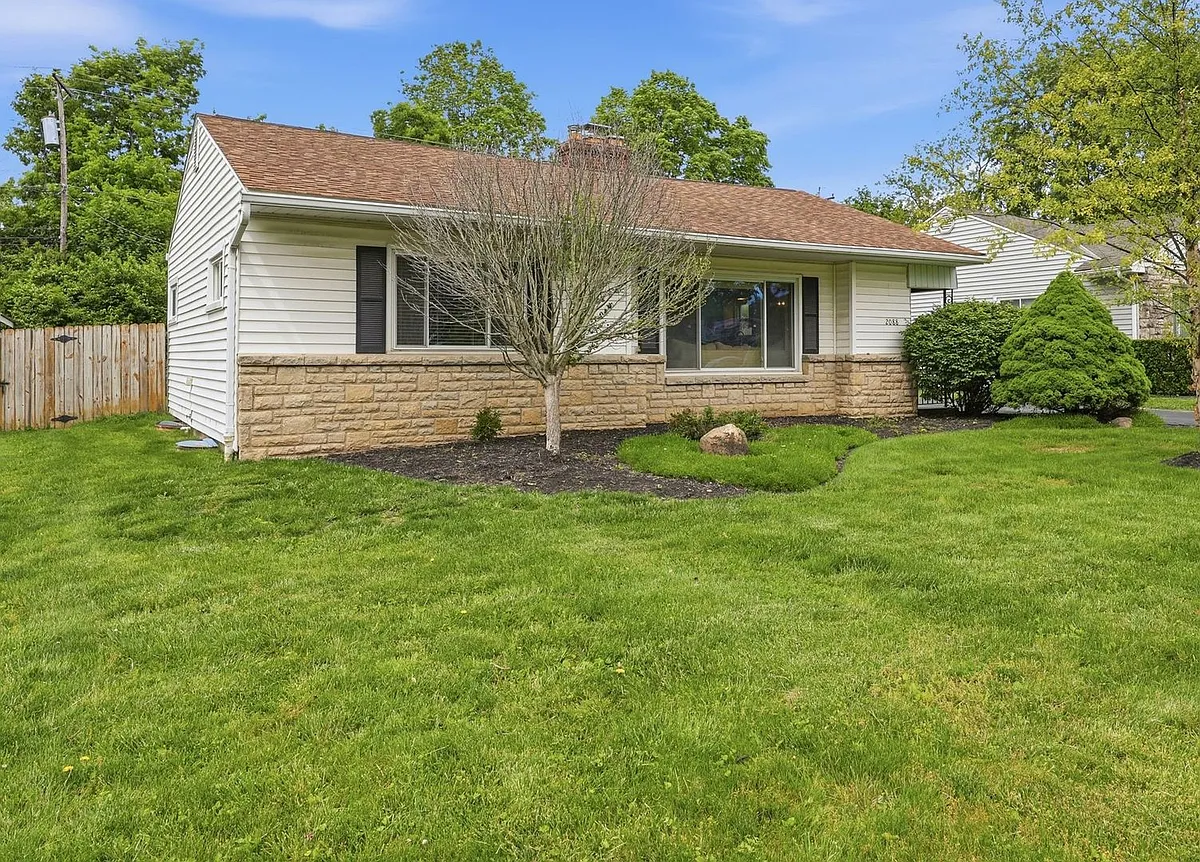 Building Photo - 2088 Zollinger Rd