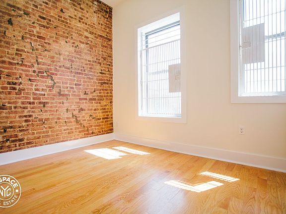 3rd image of 236 Irving Ave APT 3R